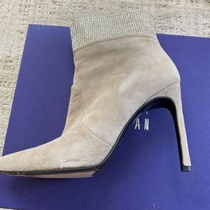 Stuart Weitzman Grey booties
